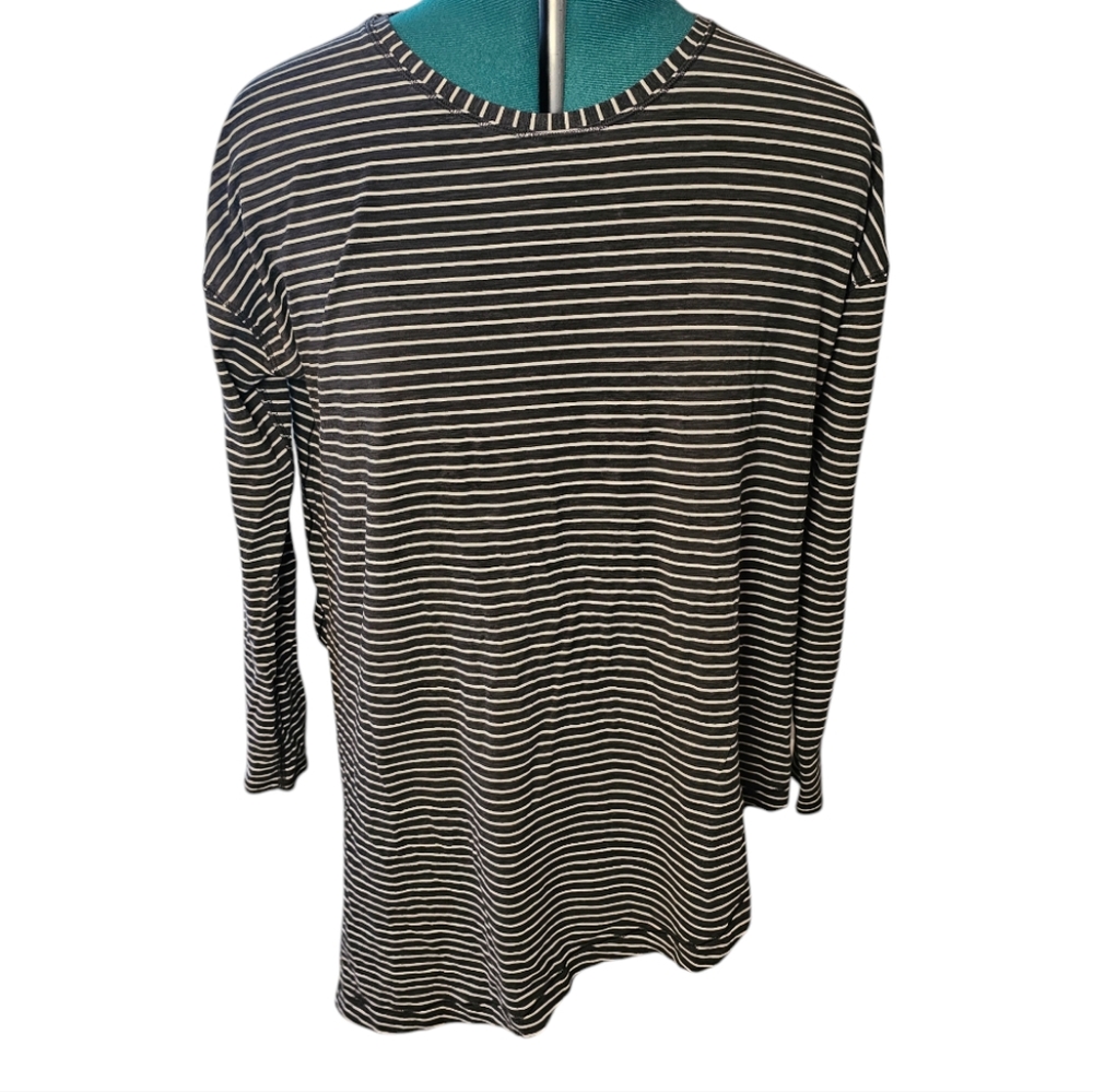 Lululemon To The Point long sleeve top in modern stripe size Medium